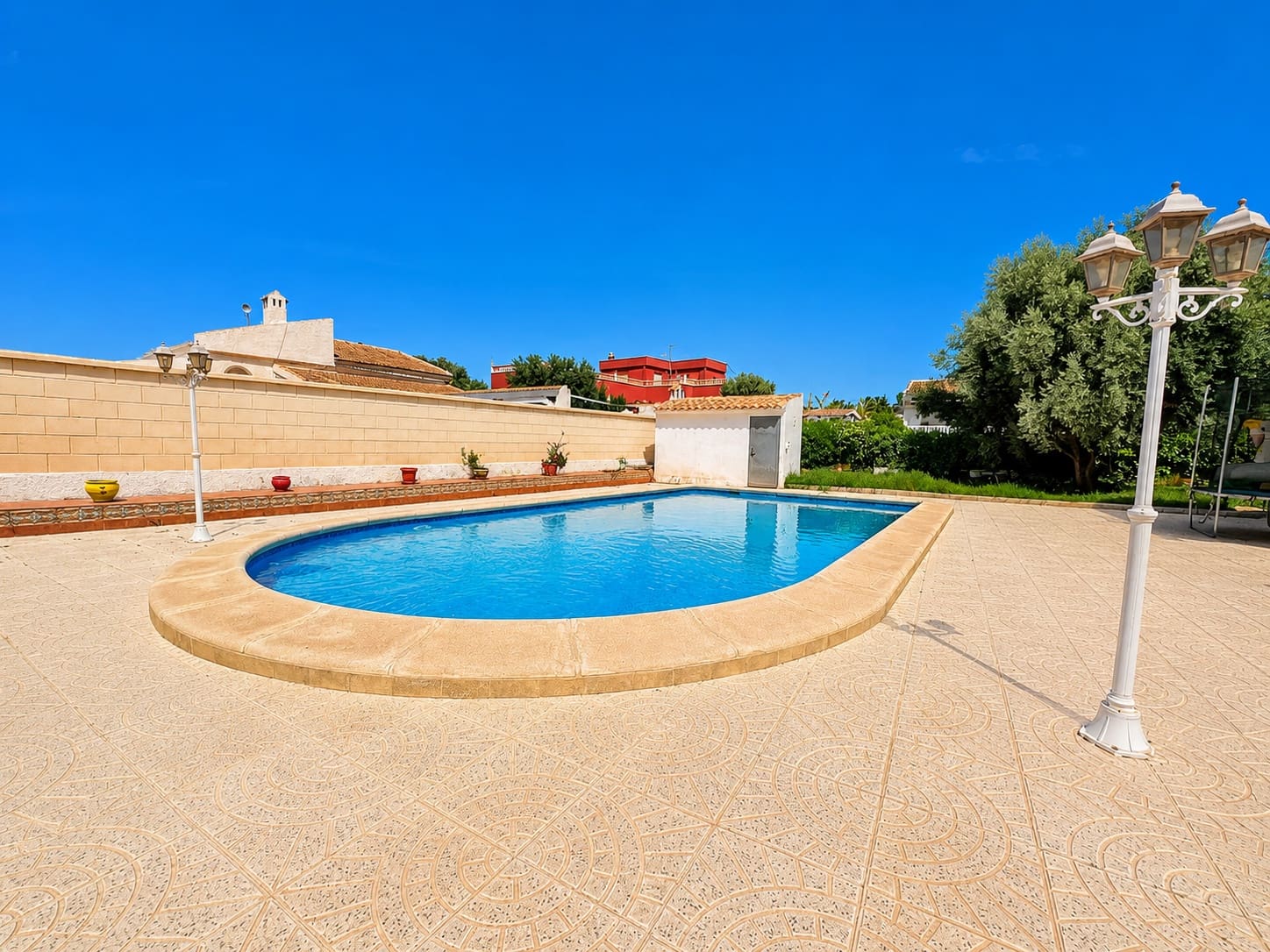 5 quarto Moradia para venda em Torrevieja com piscina garagem - 399 000 € (Ref: 10004645)