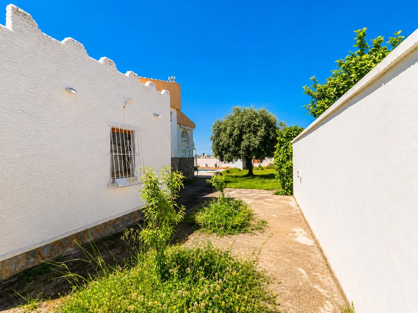 5 quarto Moradia para venda em Torrevieja com piscina garagem - 399 000 € (Ref: 10004645)