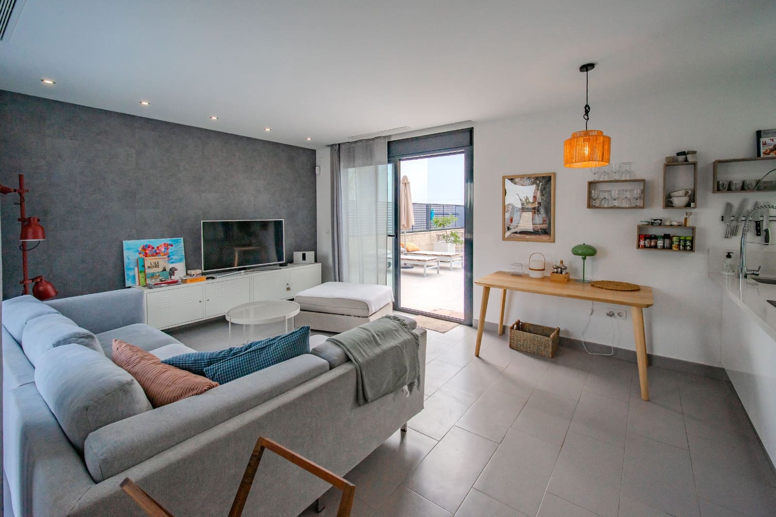 2 bedroom Semi-detached Villa for sale in Ciudad Quesada with pool - € 339,950 (Ref: 10014121)