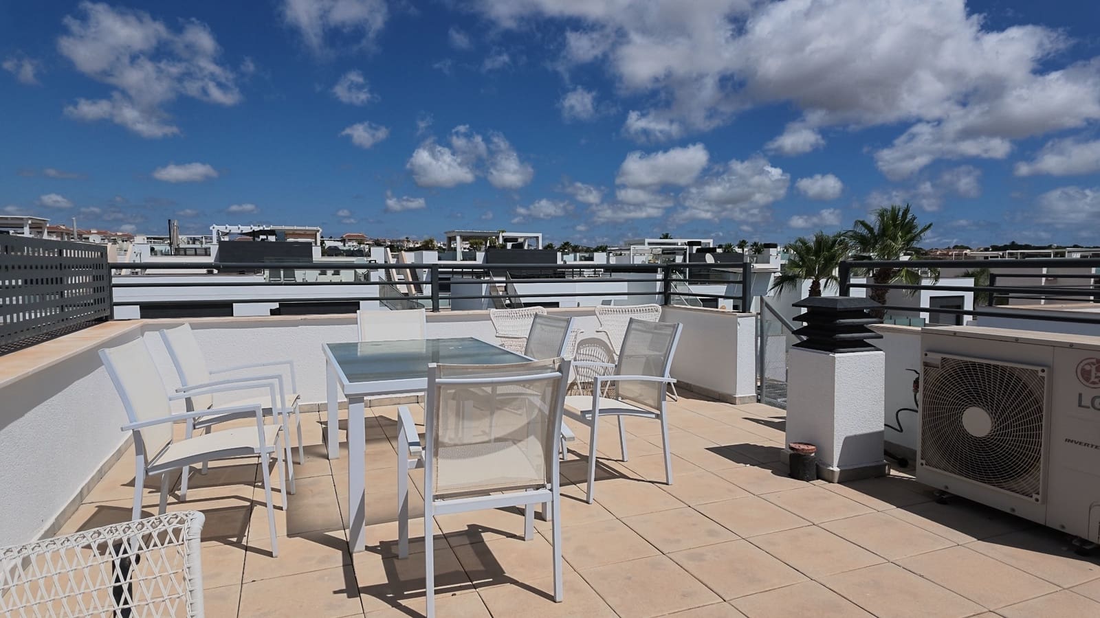 2 bedroom Semi-detached Villa for sale in Ciudad Quesada with pool - € 339,950 (Ref: 10014121)