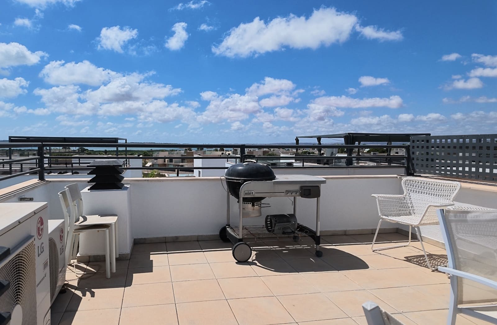 2 bedroom Semi-detached Villa for sale in Ciudad Quesada with pool - € 339,950 (Ref: 10014121)