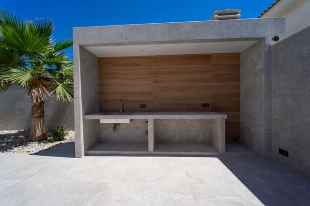 5 bedroom Villa for sale in Ciudad Quesada, Rojales with pool garage - € 2,650,000 (Ref: 10014122)