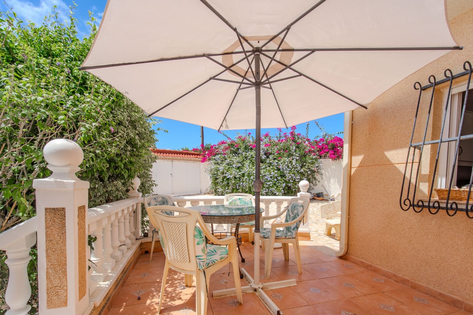 3 bedroom Villa for sale in Ciudad Quesada with pool garage - € 379,950 (Ref: 10014126)