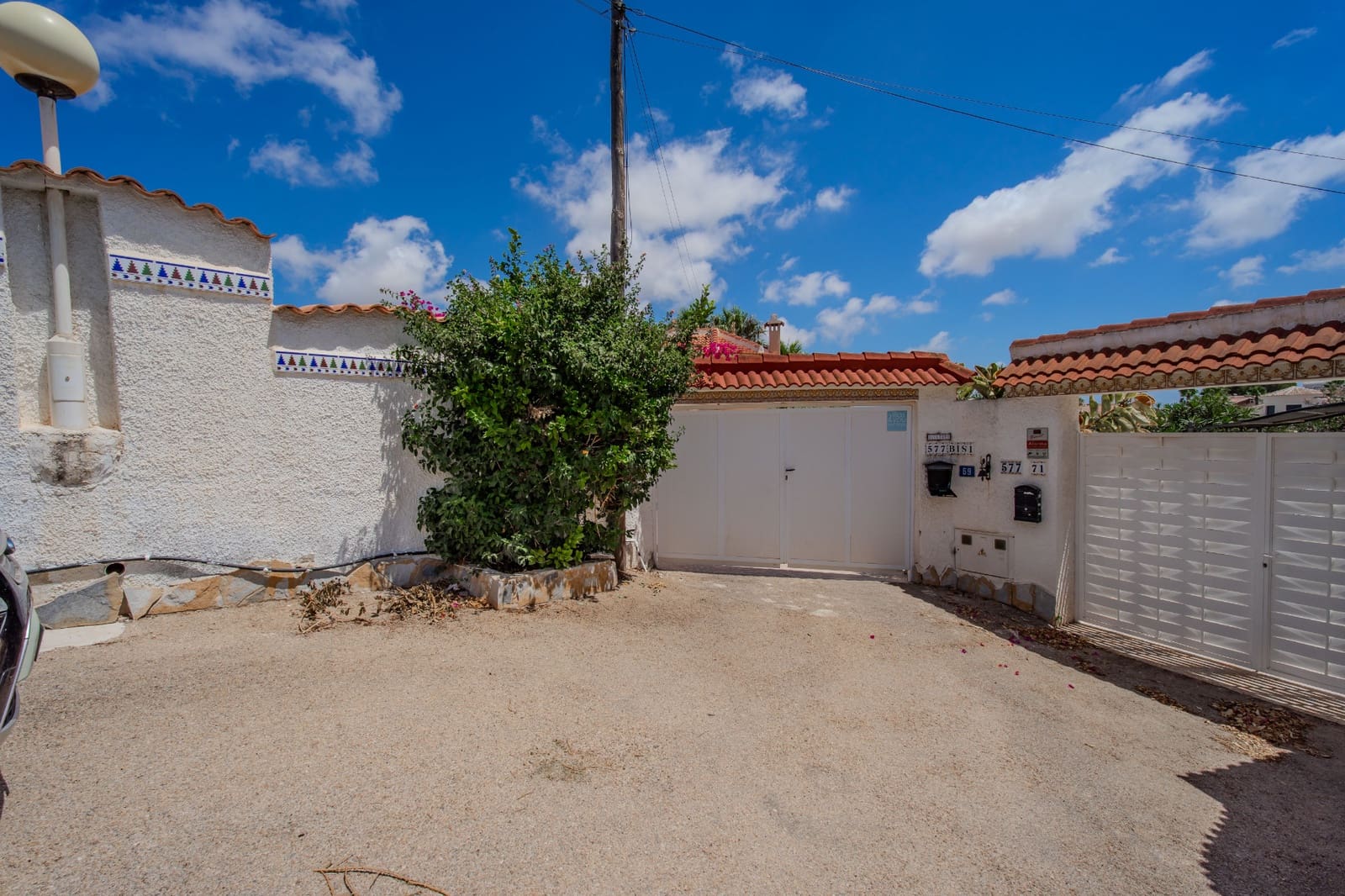 3 bedroom Villa for sale in Ciudad Quesada with pool garage - € 379,950 (Ref: 10014126)