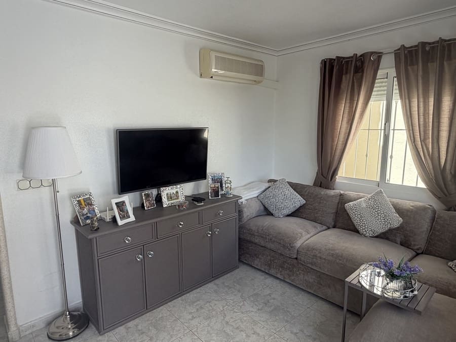 3 camera da letto Villa in vendita in Ciudad Quesada con piscina - 275.000 € (Rif: 10018092)