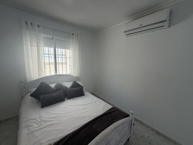 3 bedroom Villa for sale in Ciudad Quesada, Rojales with pool - € 275,000 (Ref: 10018092)