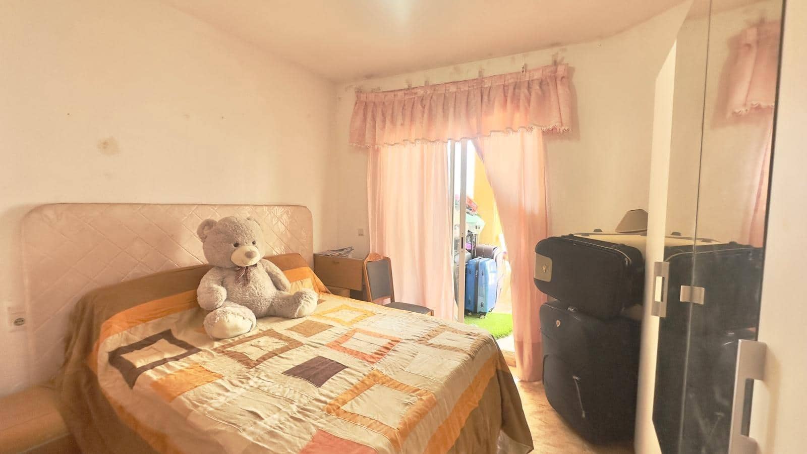 2 bedroom Penthouse for sale in Torrevieja with pool - € 149,900 (Ref: 10018753)