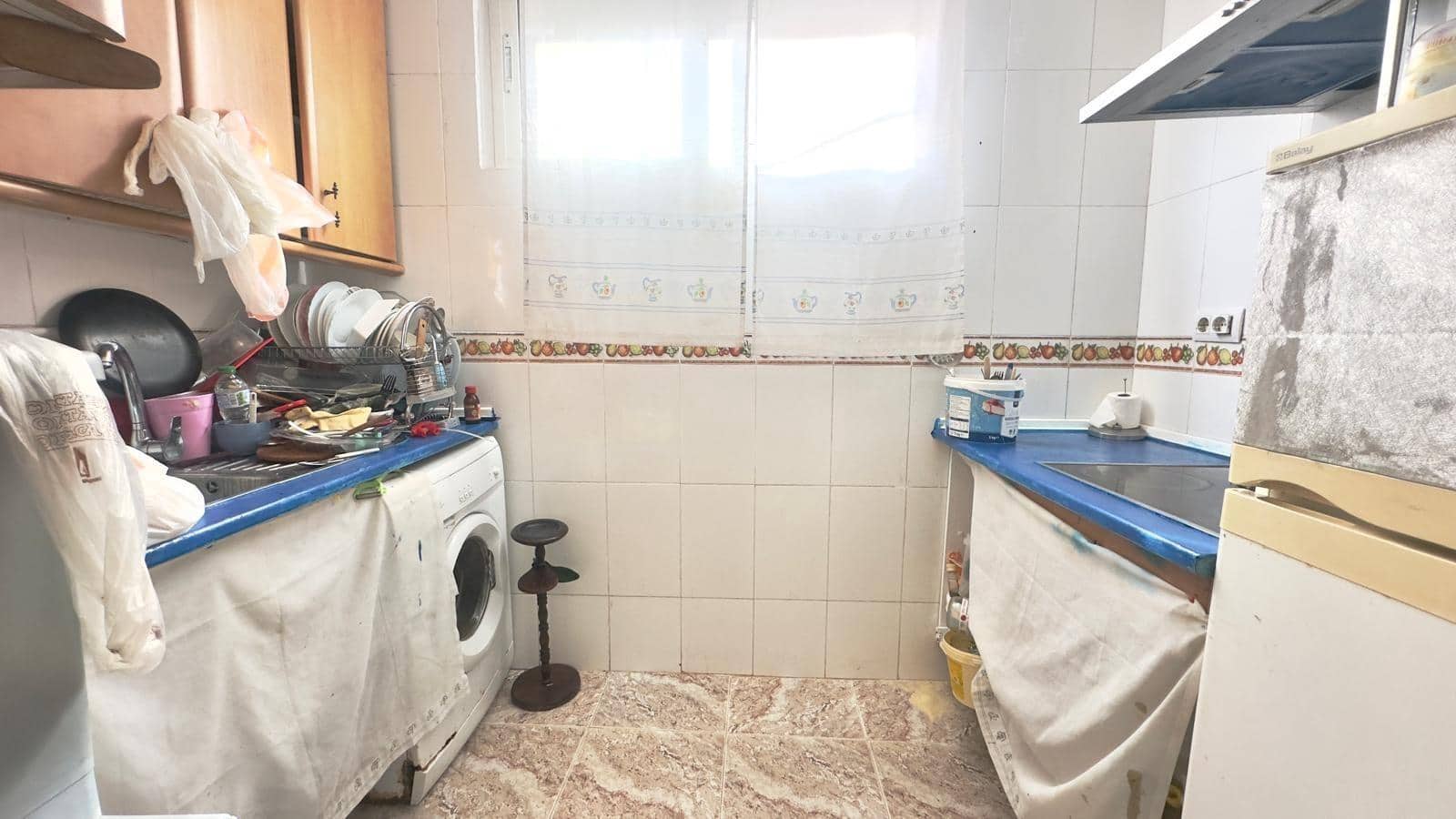 2 bedroom Penthouse for sale in Torrevieja with pool - € 149,900 (Ref: 10018753)