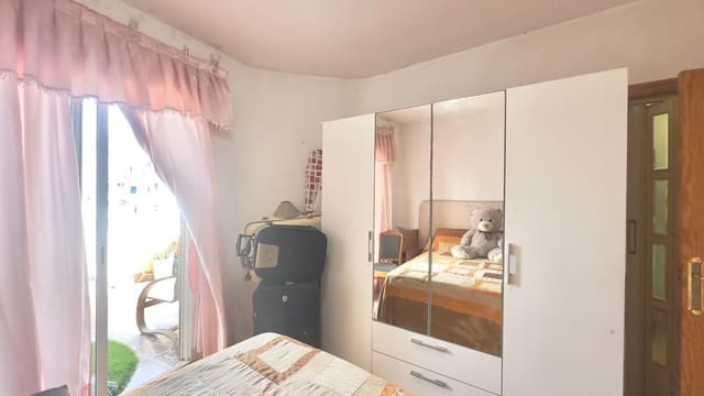 2 bedroom Penthouse for sale in Torrevieja with pool - € 149,900 (Ref: 10018753)
