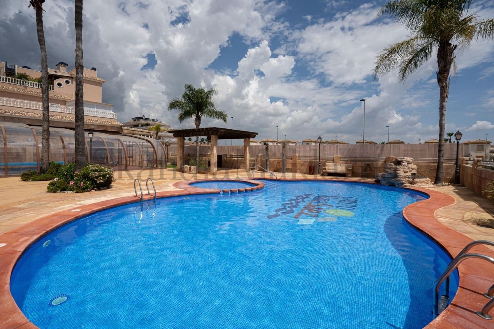 2 sypialnia Dom szeregowy na sprzedaż w Orihuela Costa z basenem garażem - 211 500 € (Ref: 10018756)