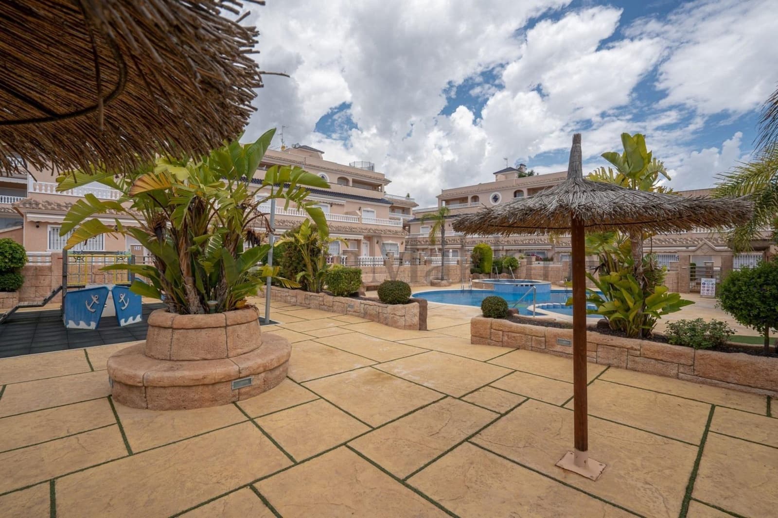 2 sypialnia Dom szeregowy na sprzedaż w Orihuela Costa z basenem garażem - 211 500 € (Ref: 10018756)