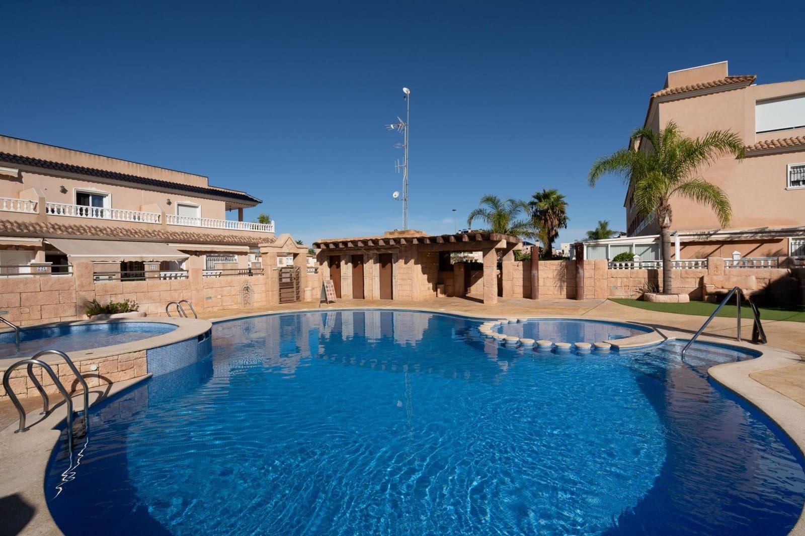 2 sypialnia Dom szeregowy na sprzedaż w Orihuela Costa z basenem garażem - 211 500 € (Ref: 10018756)