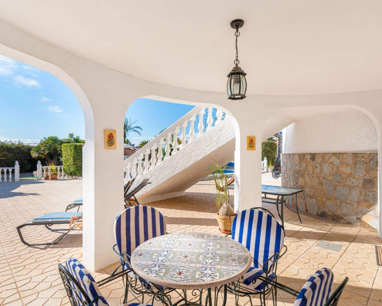 5 Zimmer Villa zu verkaufen in Ciudad Quesada mit Pool Garage - 950.000 € (Ref: 10021811)
