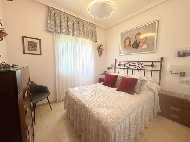 2 slaapkamer Bungalow te koop in Torrevieja met zwembad - € 169.900 (Ref: 10022944)