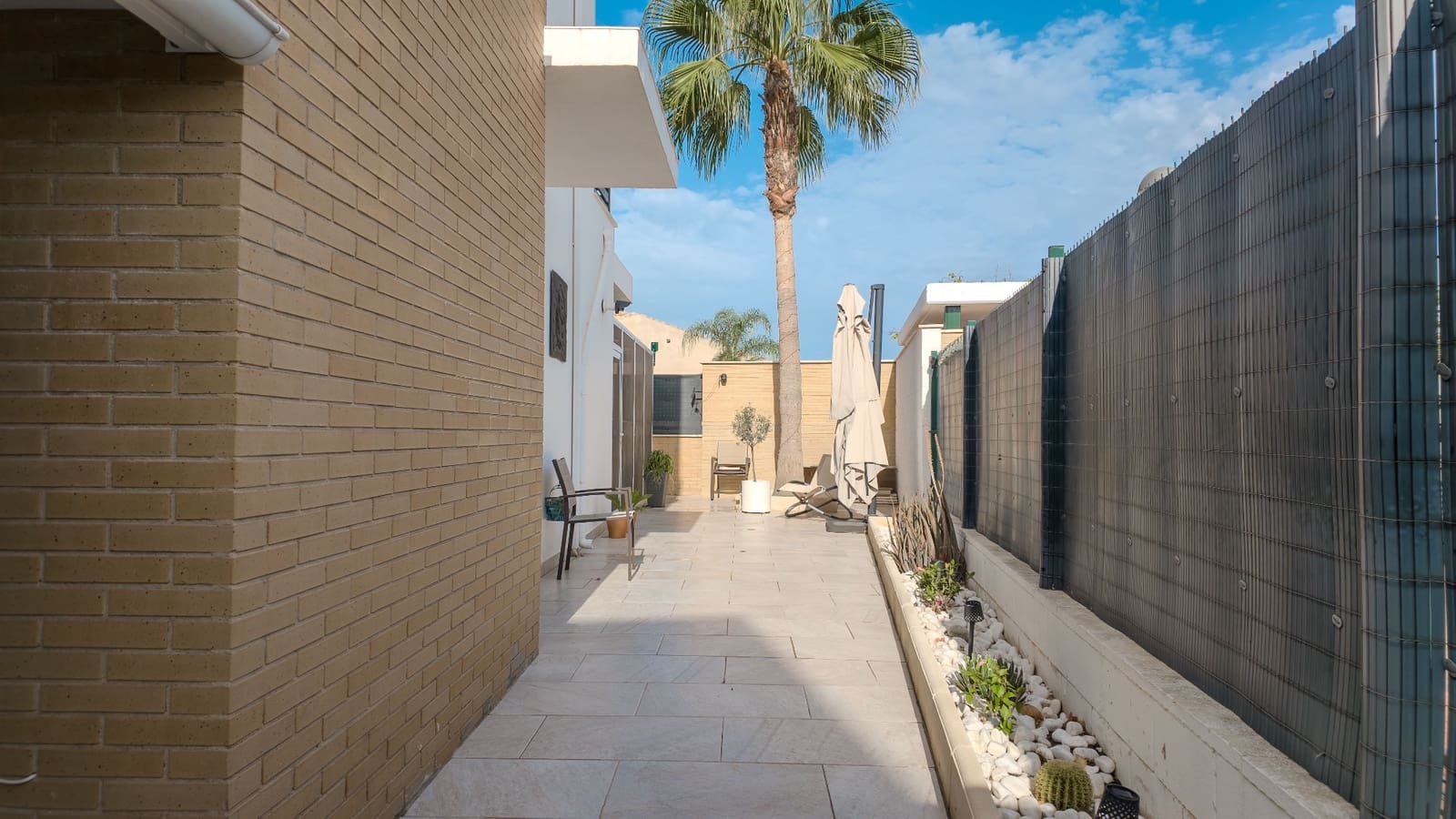 Pareado de 3 habitaciones en Ciudad Quesada en venta con piscina garaje - 299.000 € (Ref: 10026497)