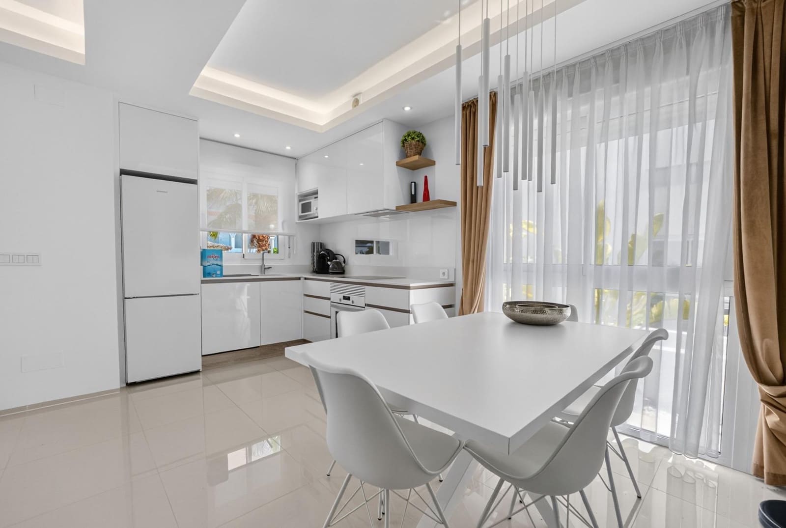 2 bedroom Apartment for sale in Rojales with pool - € 329,900 (Ref: 10026499)