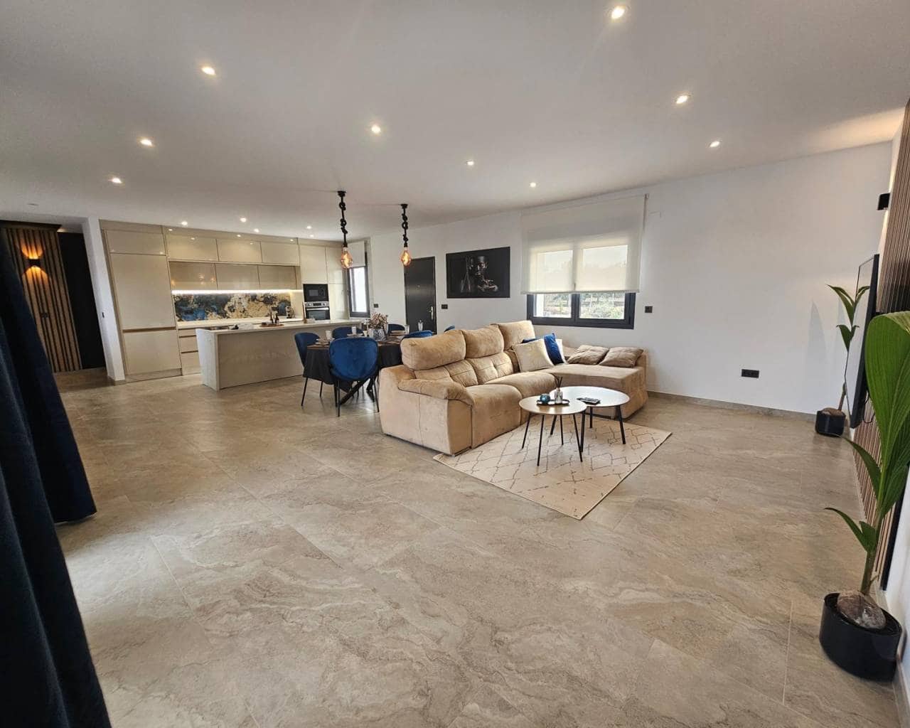 4 quarto Moradia para venda em Ciudad Quesada com piscina garagem - 1 300 000 € (Ref: 10037674)