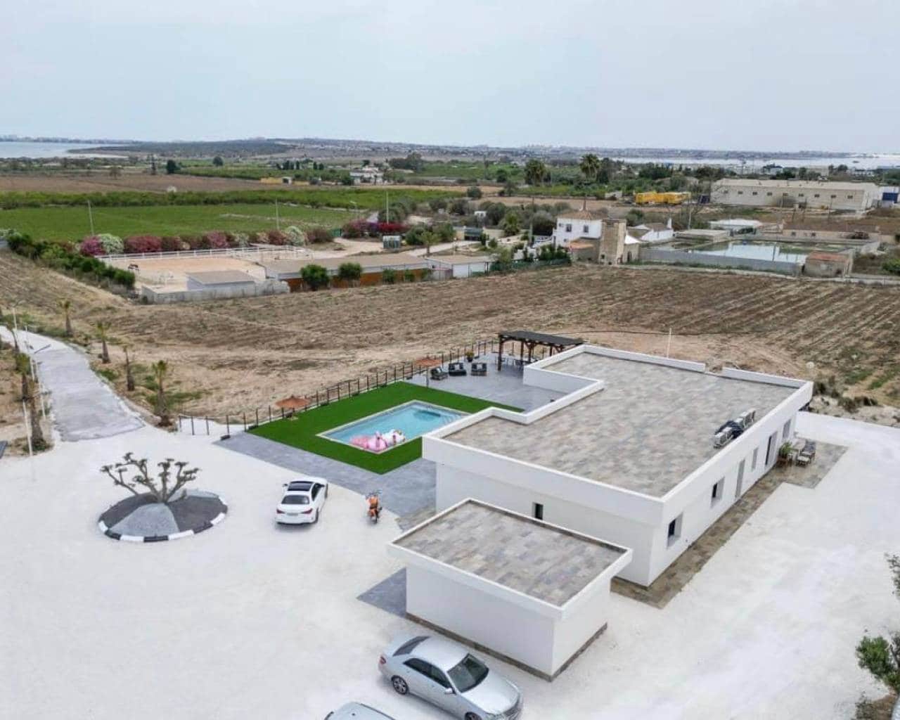 4 quarto Moradia para venda em Ciudad Quesada com piscina garagem - 1 300 000 € (Ref: 10037674)
