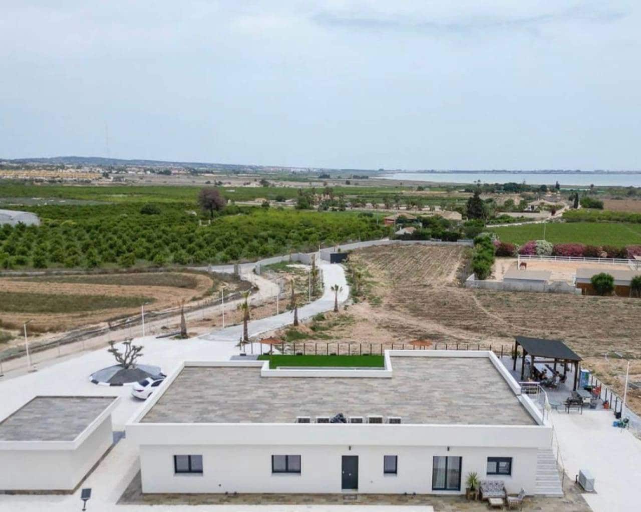 4 quarto Moradia para venda em Ciudad Quesada com piscina garagem - 1 300 000 € (Ref: 10037674)