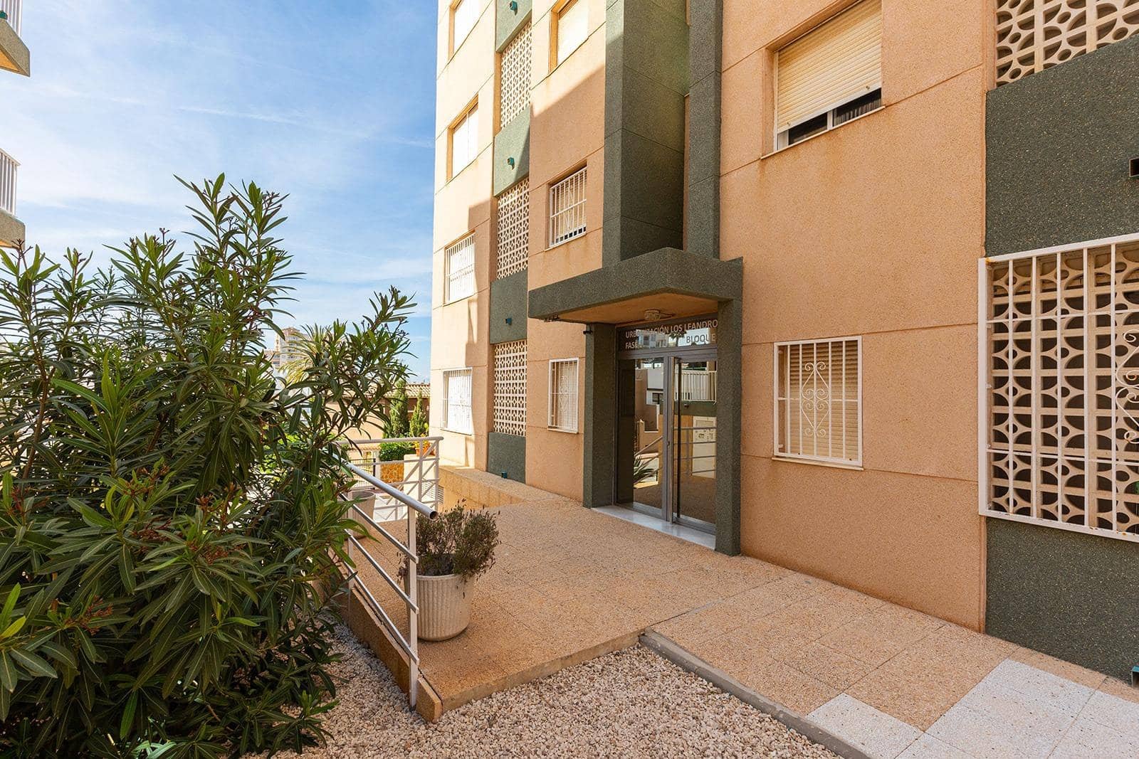 1 chambre Appartement à vendre à Torrevieja - 129 900 € (Ref: 10037675)