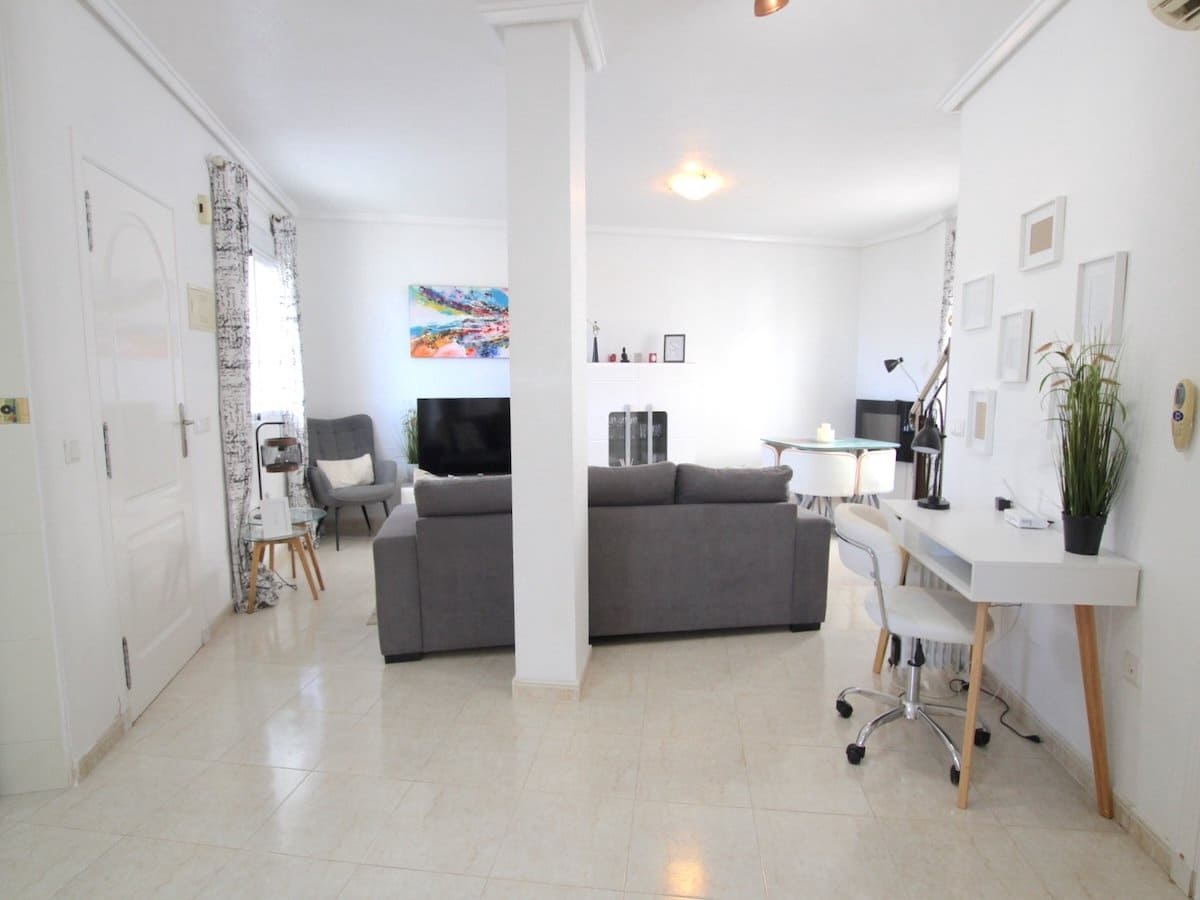 3 bedroom Townhouse for sale in Ciudad Quesada with pool - € 225,000 (Ref: 10037680)