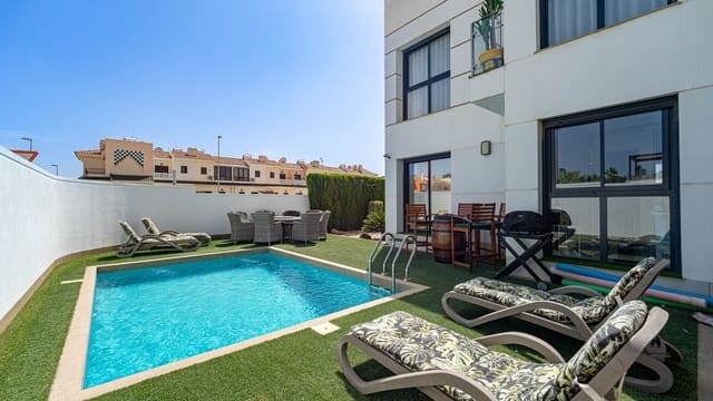 4 bedroom Villa for sale in Ciudad Quesada, Rojales with pool garage - € 525,000 (Ref: 10043351)