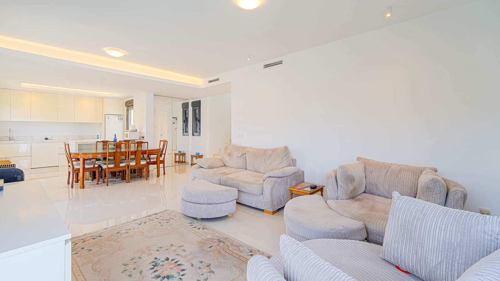 4 bedroom Villa for sale in Ciudad Quesada with pool garage - € 525,000 (Ref: 10043351)