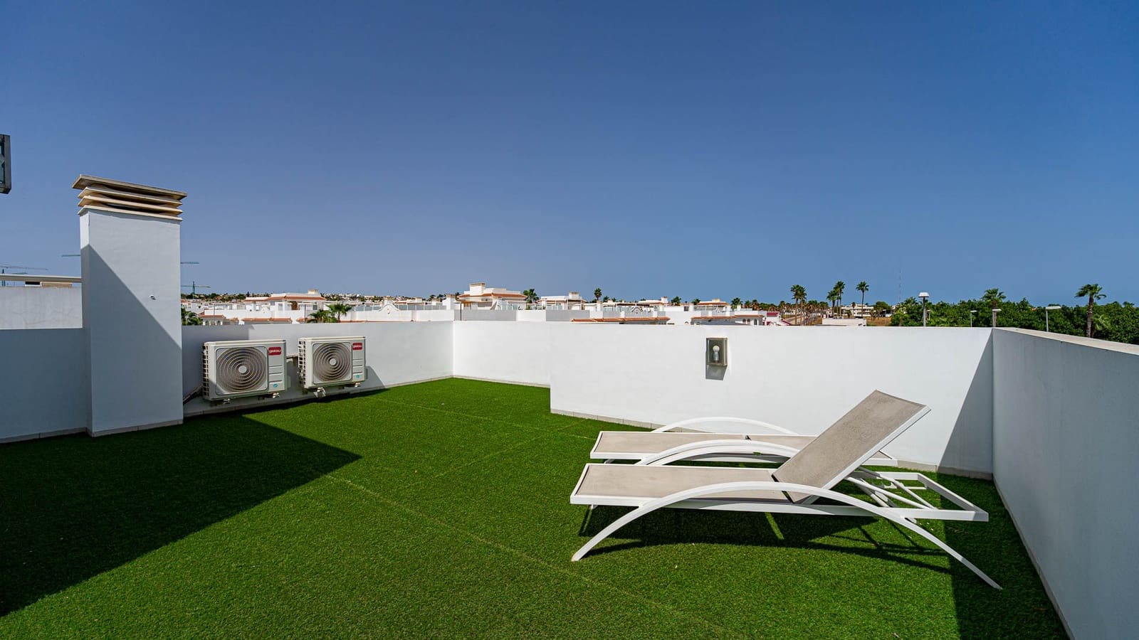 4 bedroom Villa for sale in Ciudad Quesada with pool garage - € 525,000 (Ref: 10043351)