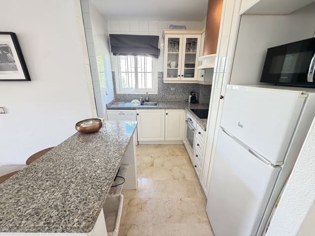 2 makuuhuone Huoneisto myytävänä paikassa Las Ramblas Golf, Orihuela mukana uima-altaan - 199 000 € (Ref: 10043354)