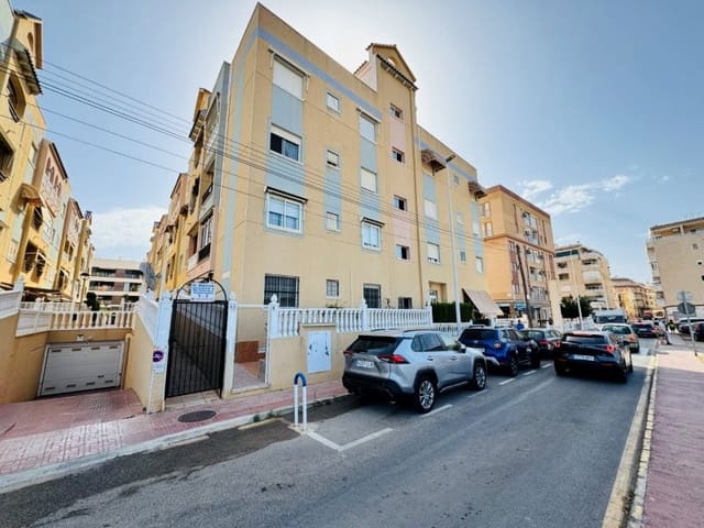 2 Zimmer Apartment zu verkaufen in La Mata, Torrevieja mit Pool Garage - 169.000 € (Ref: 10043357)