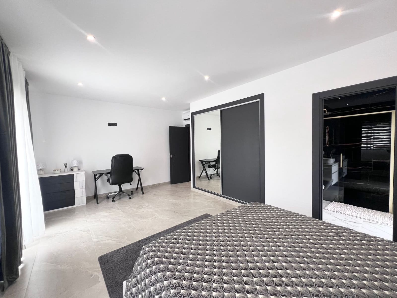 4 chambre Villa/Maison à vendre à Ciudad Quesada avec piscine garage - 1 300 000 € (Ref: 10048223)