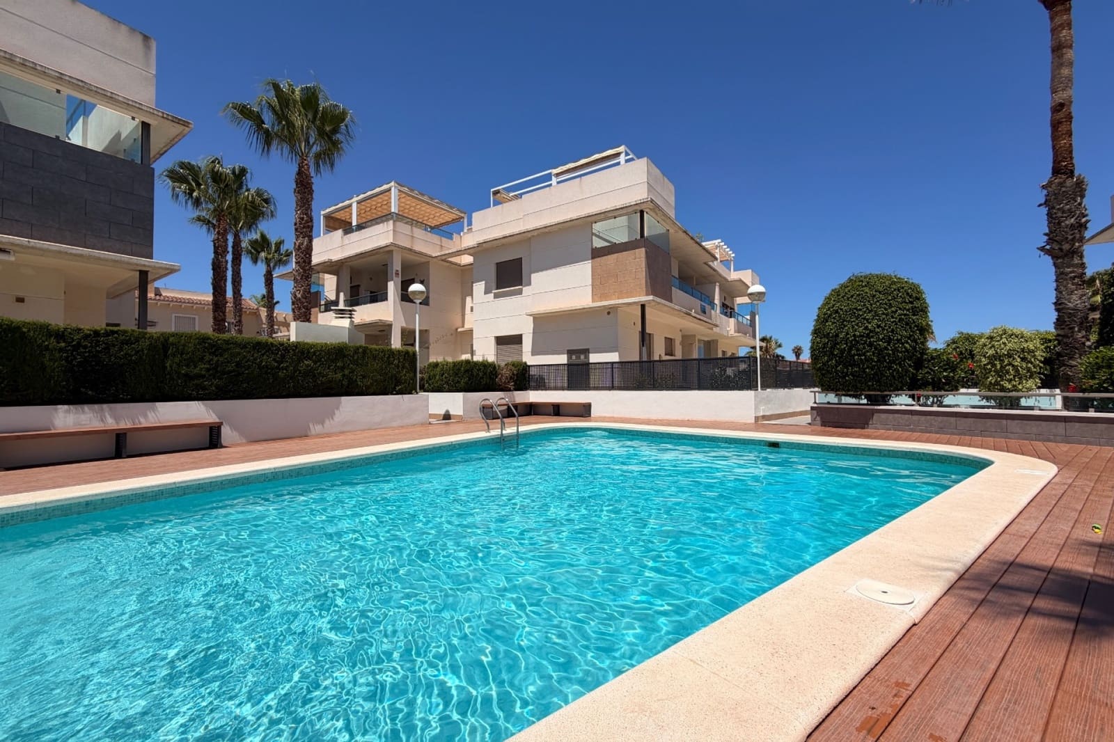 2 sovrum Lägenhet till salu i Ciudad Quesada med pool - 225 000 € (Ref: 10048225)