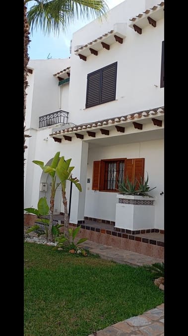 2 soveværelse Byhus til salg i Cabo Roig med swimmingpool - € 185.000 (Ref: 10049890)