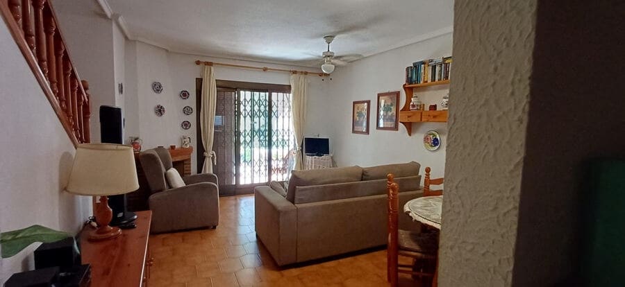 2 soveværelse Byhus til salg i Cabo Roig med swimmingpool - € 185.000 (Ref: 10049890)