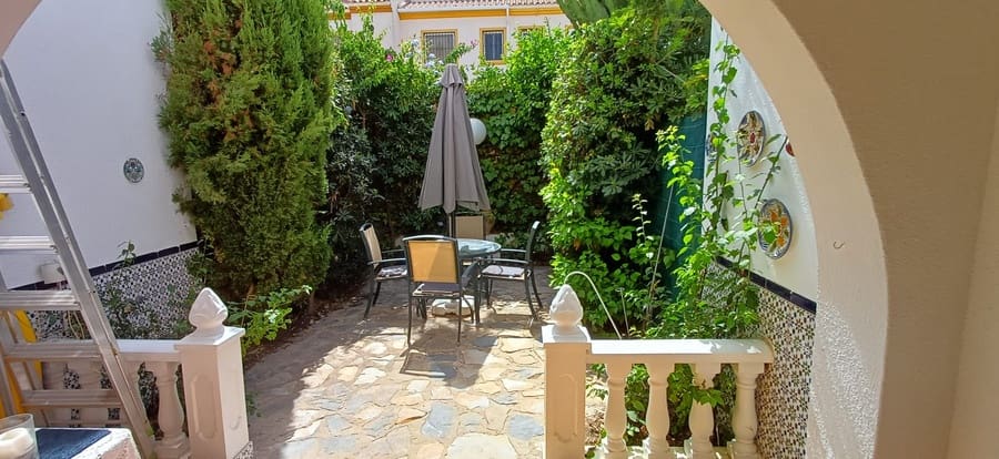 2 soveværelse Byhus til salg i Cabo Roig med swimmingpool - € 185.000 (Ref: 10049890)