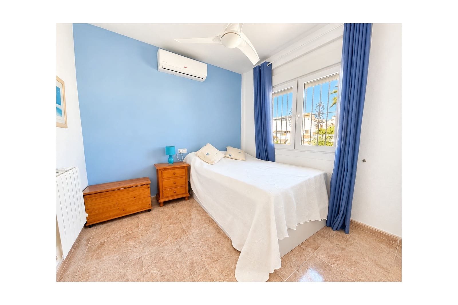 4 bedroom Villa for sale in San Fulgencio with pool garage - € 375,000 (Ref: 10057186)