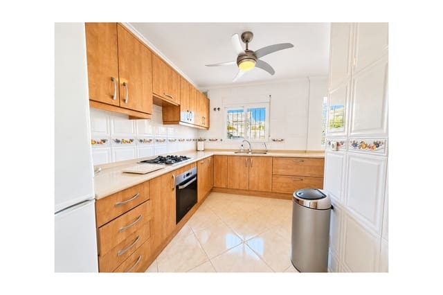 4 bedroom Villa for sale in San Fulgencio with pool garage - € 375,000 (Ref: 10057186)