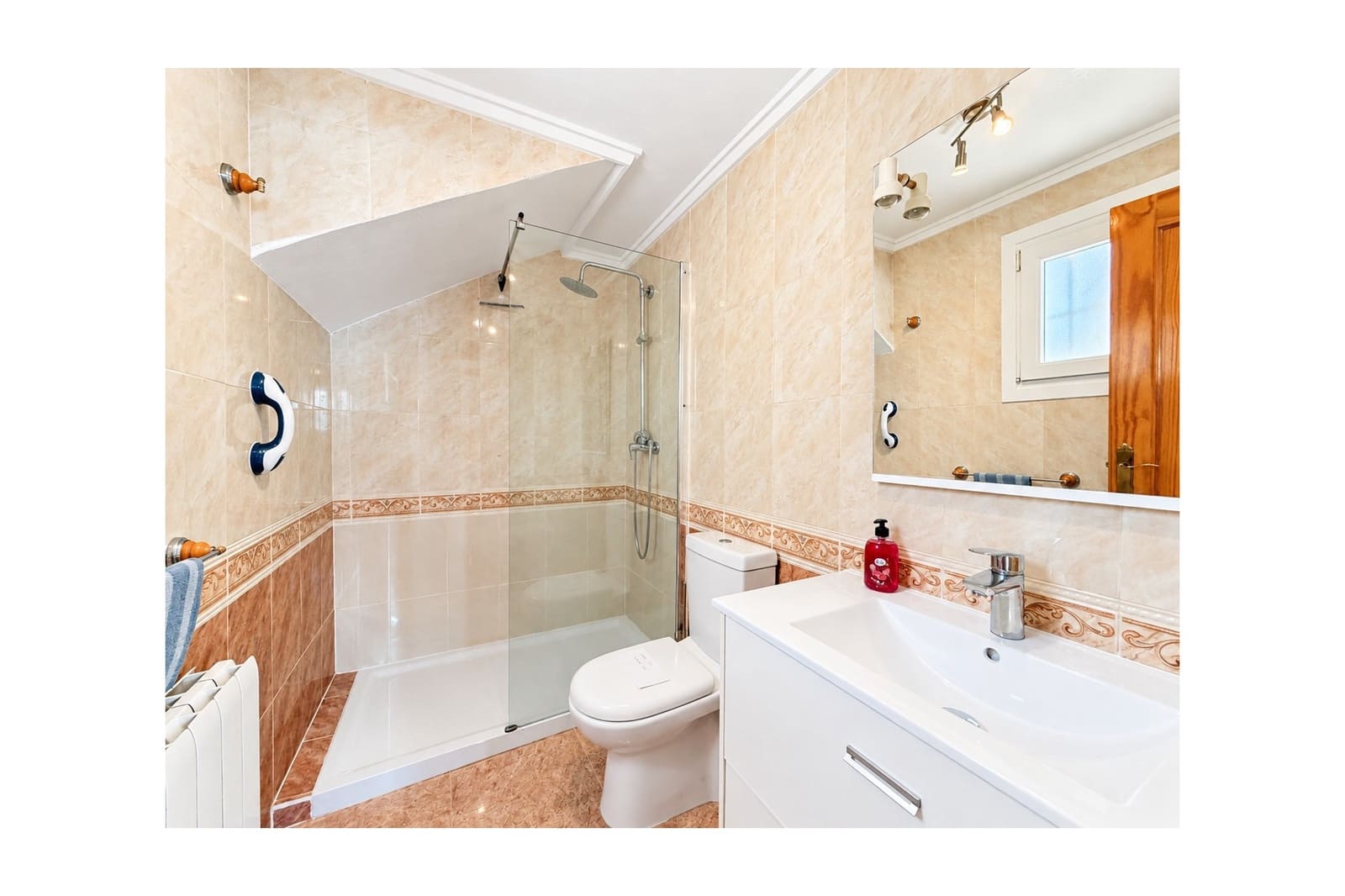 4 bedroom Villa for sale in San Fulgencio with pool garage - € 375,000 (Ref: 10057186)