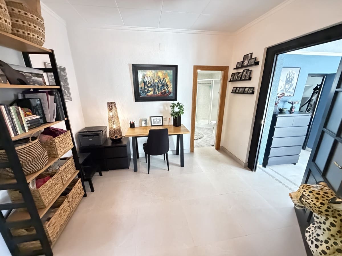 3 soverom Bungalow til salgs i San Luis med svømmebasseng garasje - € 399 900 (Ref: 10060617)