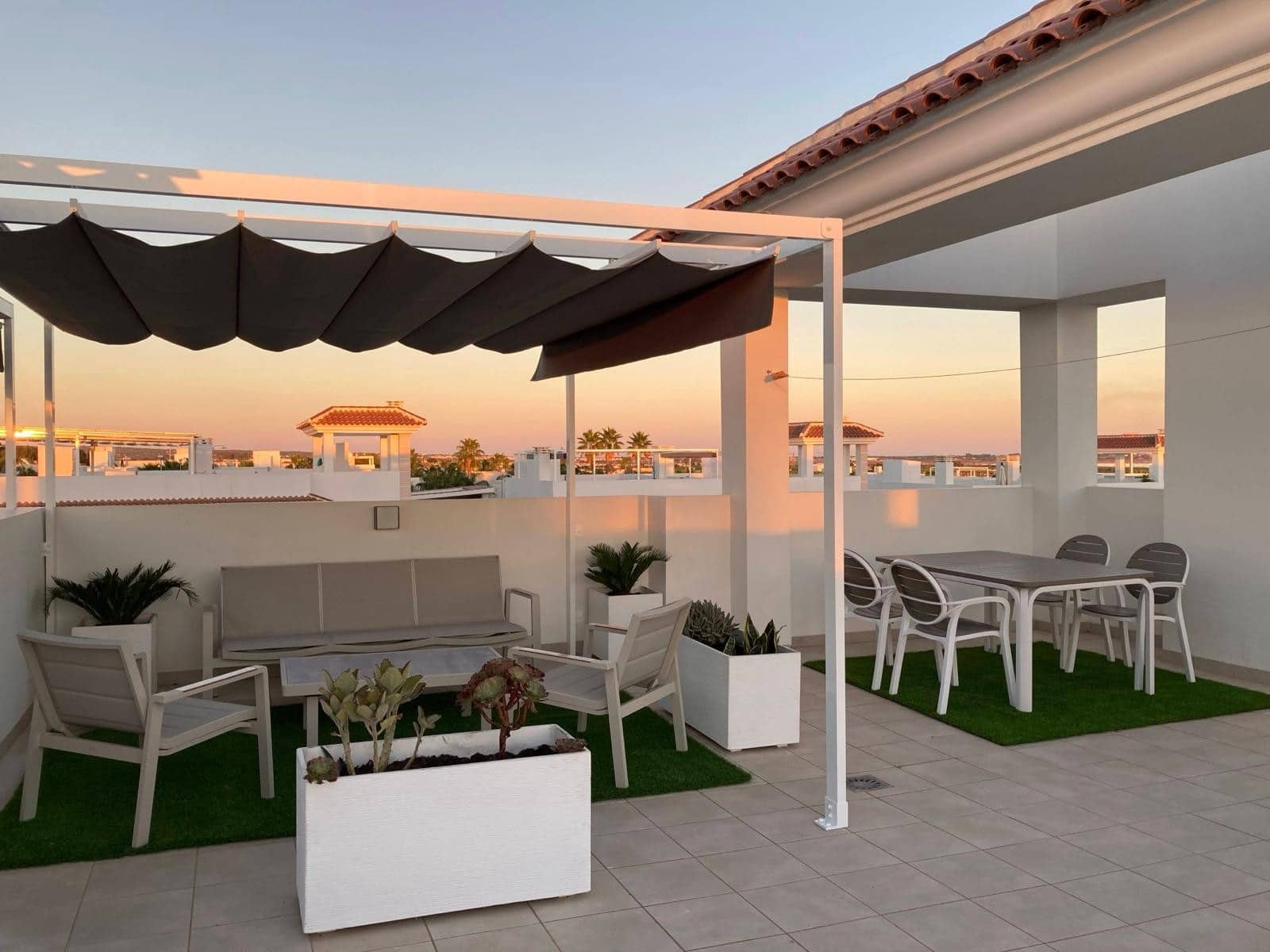 2 soveværelse Lejlighed til salg i Ciudad Quesada med swimmingpool - € 299.000 (Ref: 10062658)