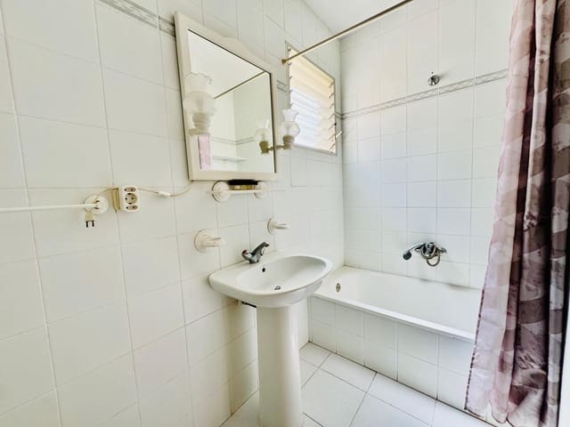 1 soveværelse Penthouse til salg i Torrevieja - € 119.900 (Ref: 10065605)