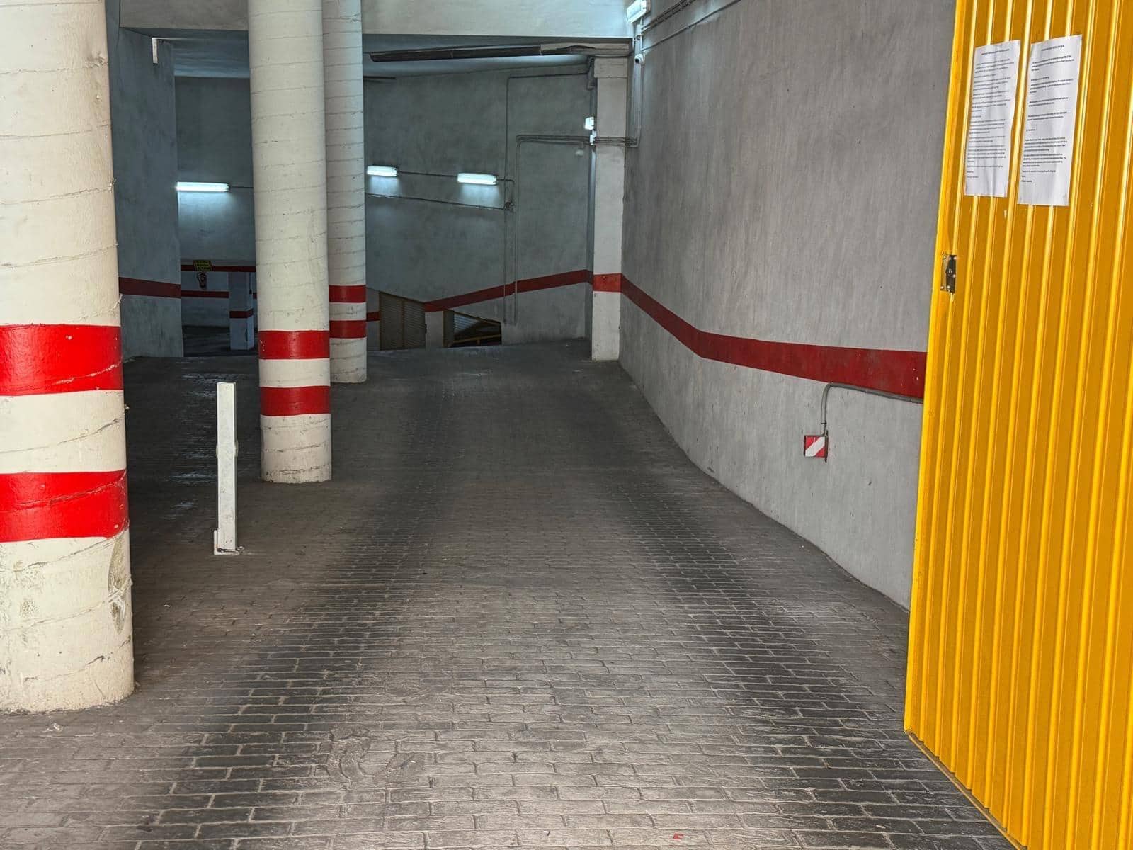 Autotalli myytävänä paikassa Torrevieja - 15 900 € (Ref: 10065606)