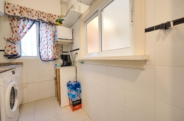 2 sovrum Lägenhet till salu i Torrevieja med pool garage - 133 000 € (Ref: 10065608)