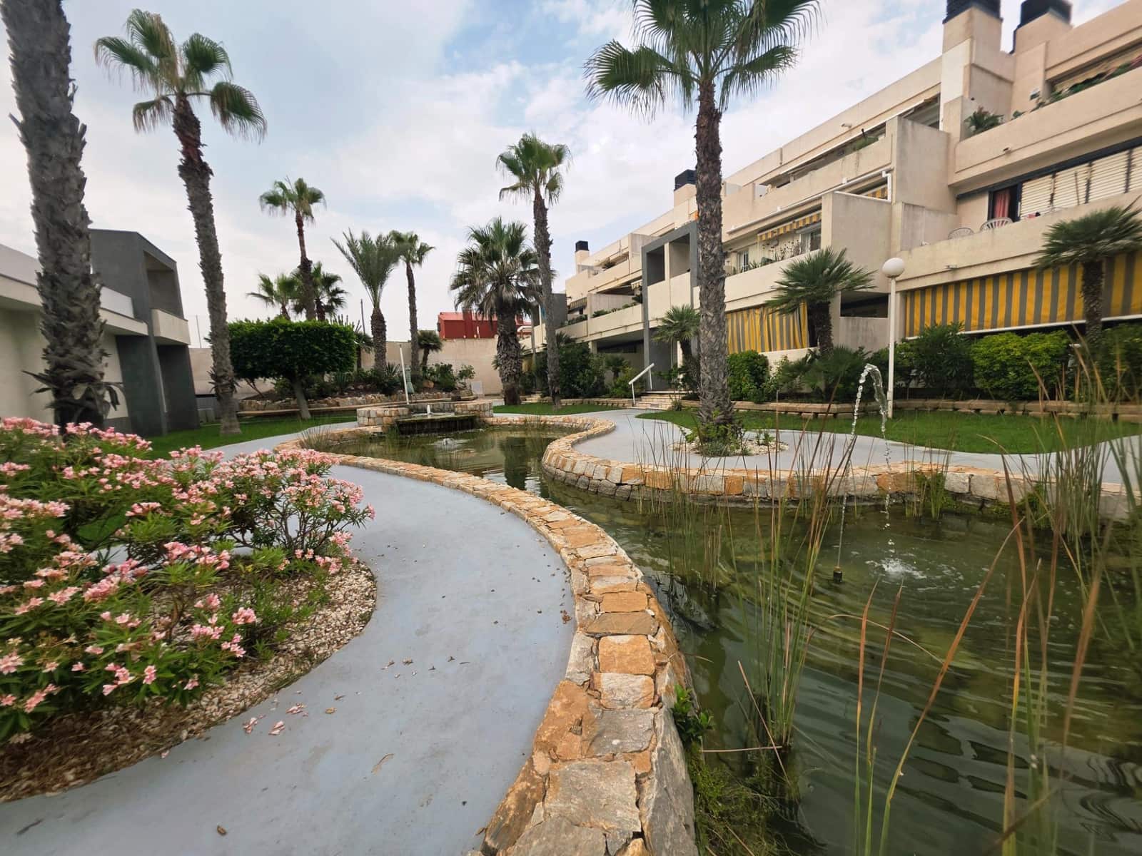 2 quarto Apartamento para venda em Torrevieja com piscina garagem - 319 000 € (Ref: 10065636)