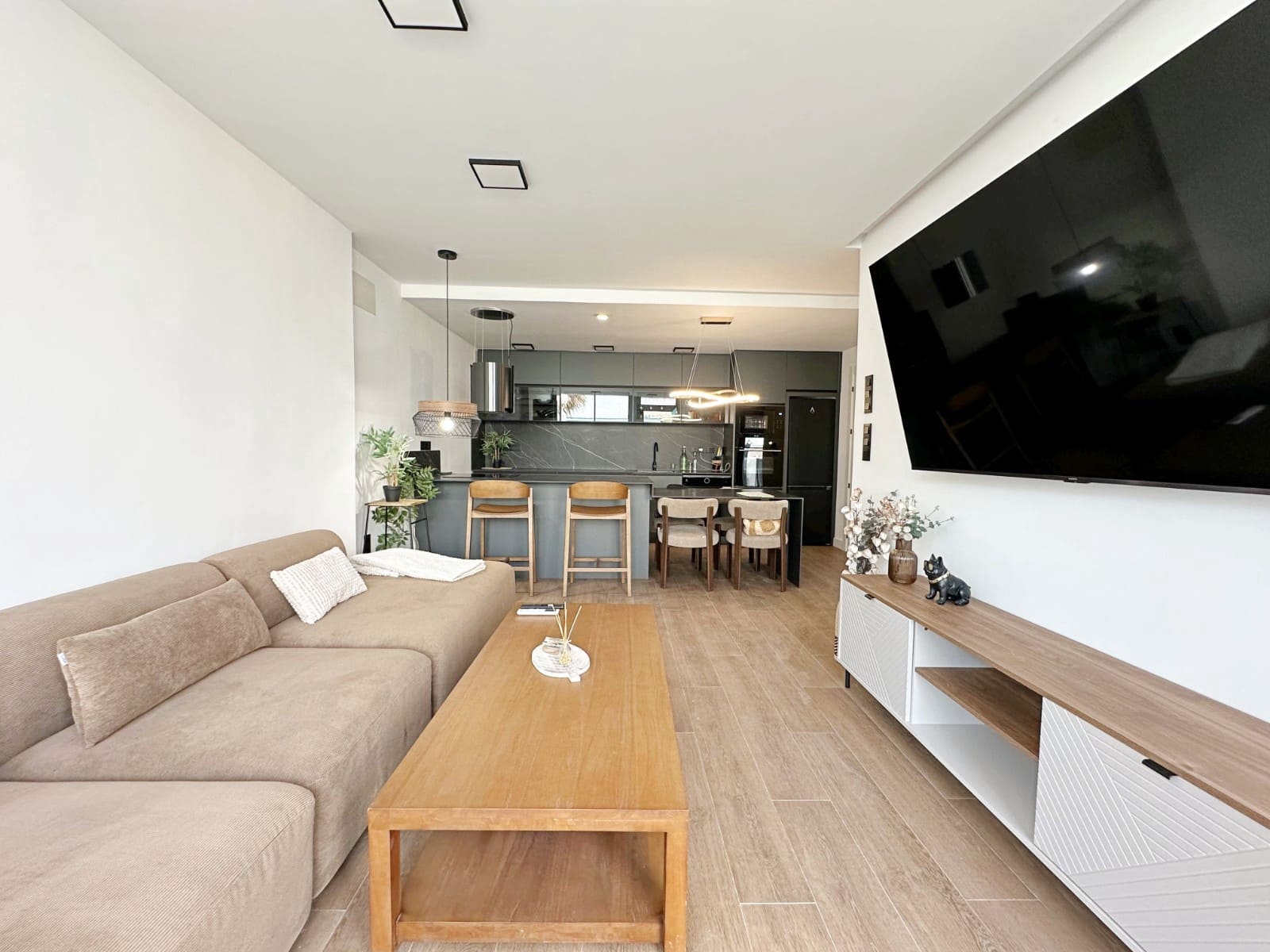 3 Zimmer Haus zu verkaufen in Torrevieja mit Pool - 539.000 € (Ref: 10065642)