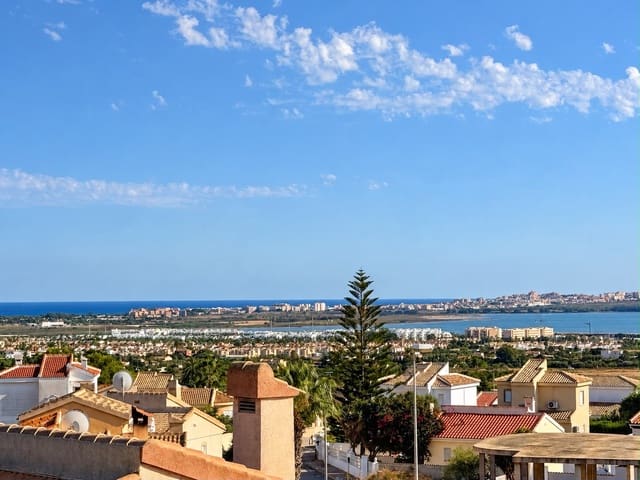 3 quarto Moradia para venda em Ciudad Quesada, Rojales com piscina garagem - 389 000 € (Ref: 10077023)