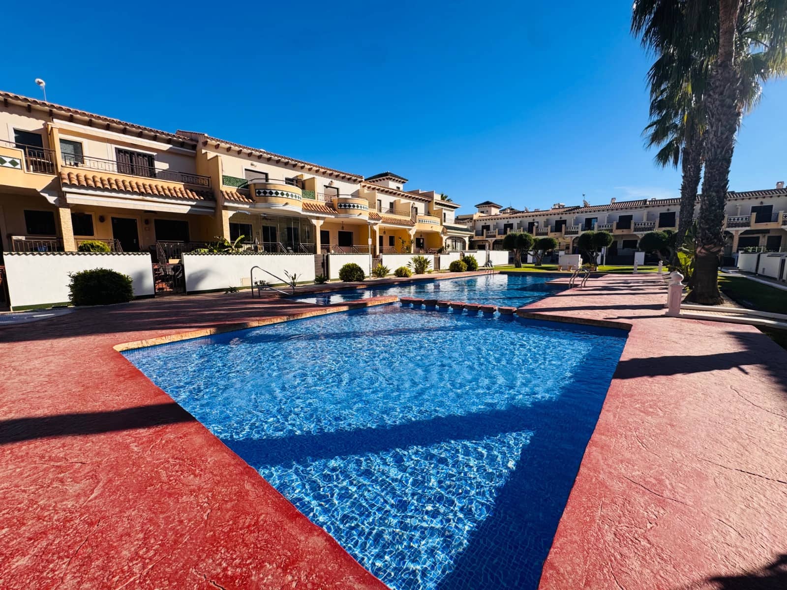 2 slaapkamer Huis te koop in Ciudad Quesada met zwembad garage - € 185.000 (Ref: 10078772)