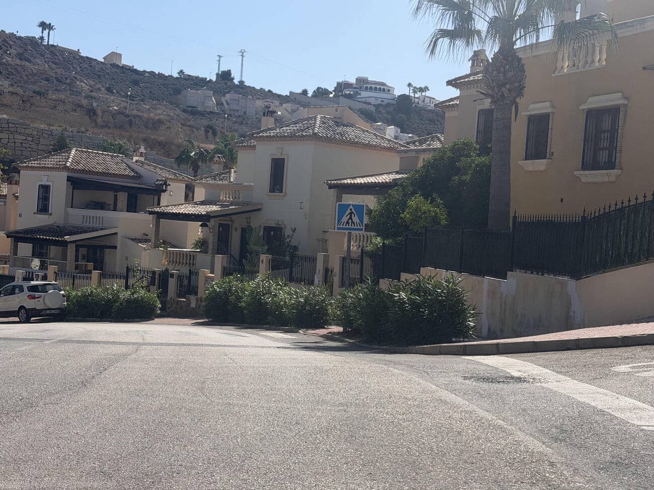 3 bedroom Villa for sale in Ciudad Quesada with pool garage - € 300,000 (Ref: 10085034)