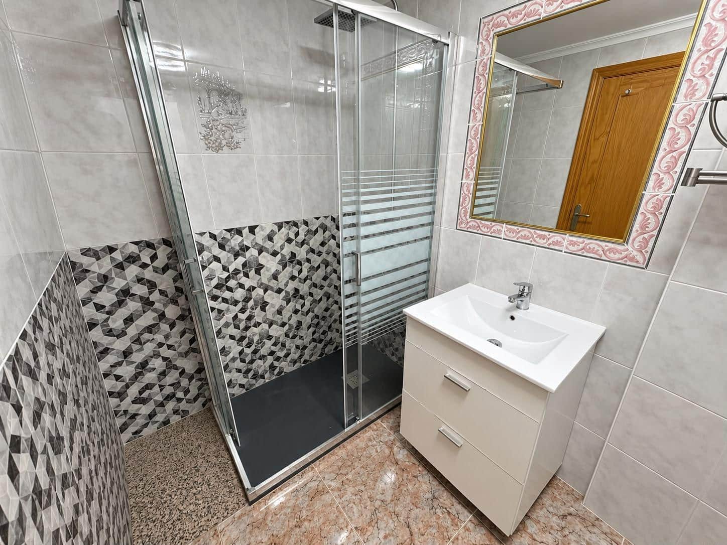 2 slaapkamer Bungalow te koop in Guardamar del Segura met zwembad - € 169.900 (Ref: 10088700)