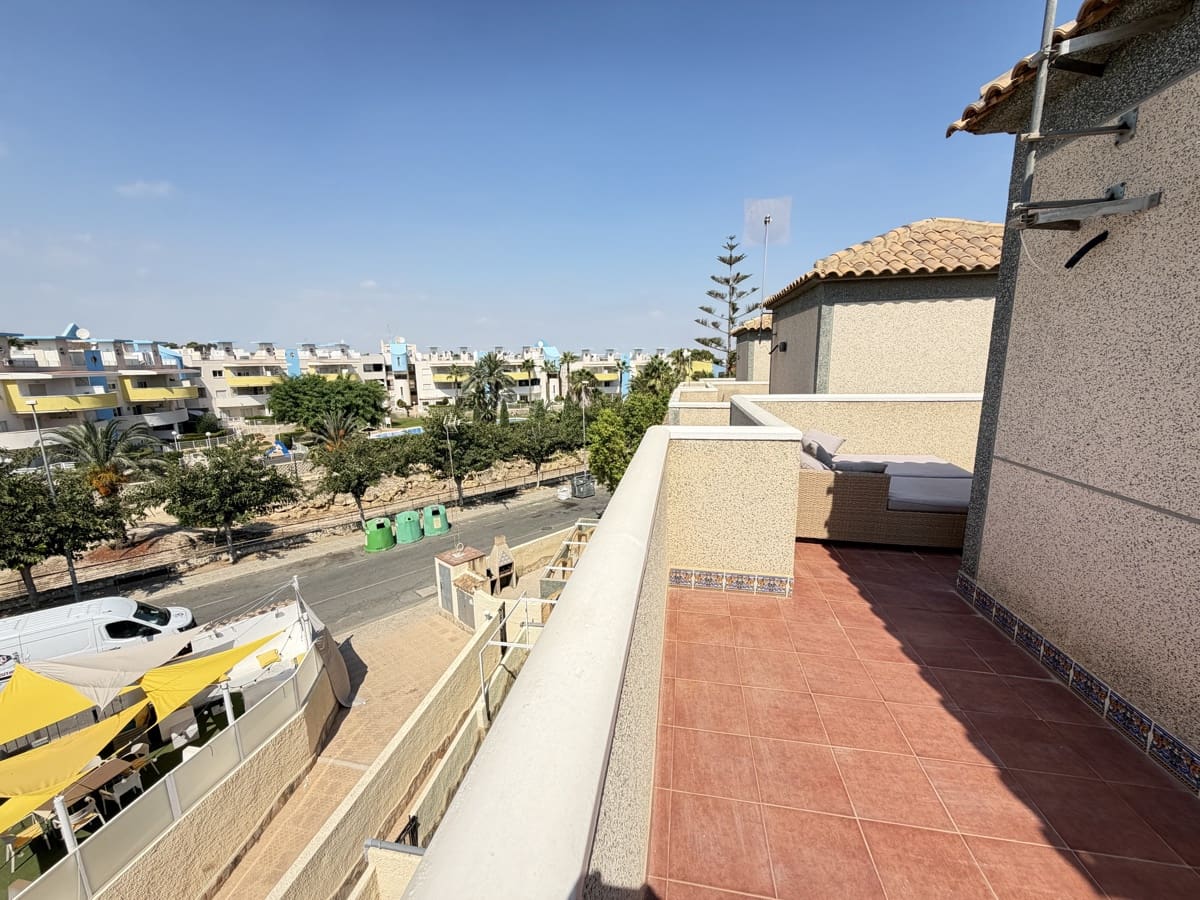 5 Zimmer Villa zu verkaufen in Villamartin mit Pool - 475.000 € (Ref: 10088703)